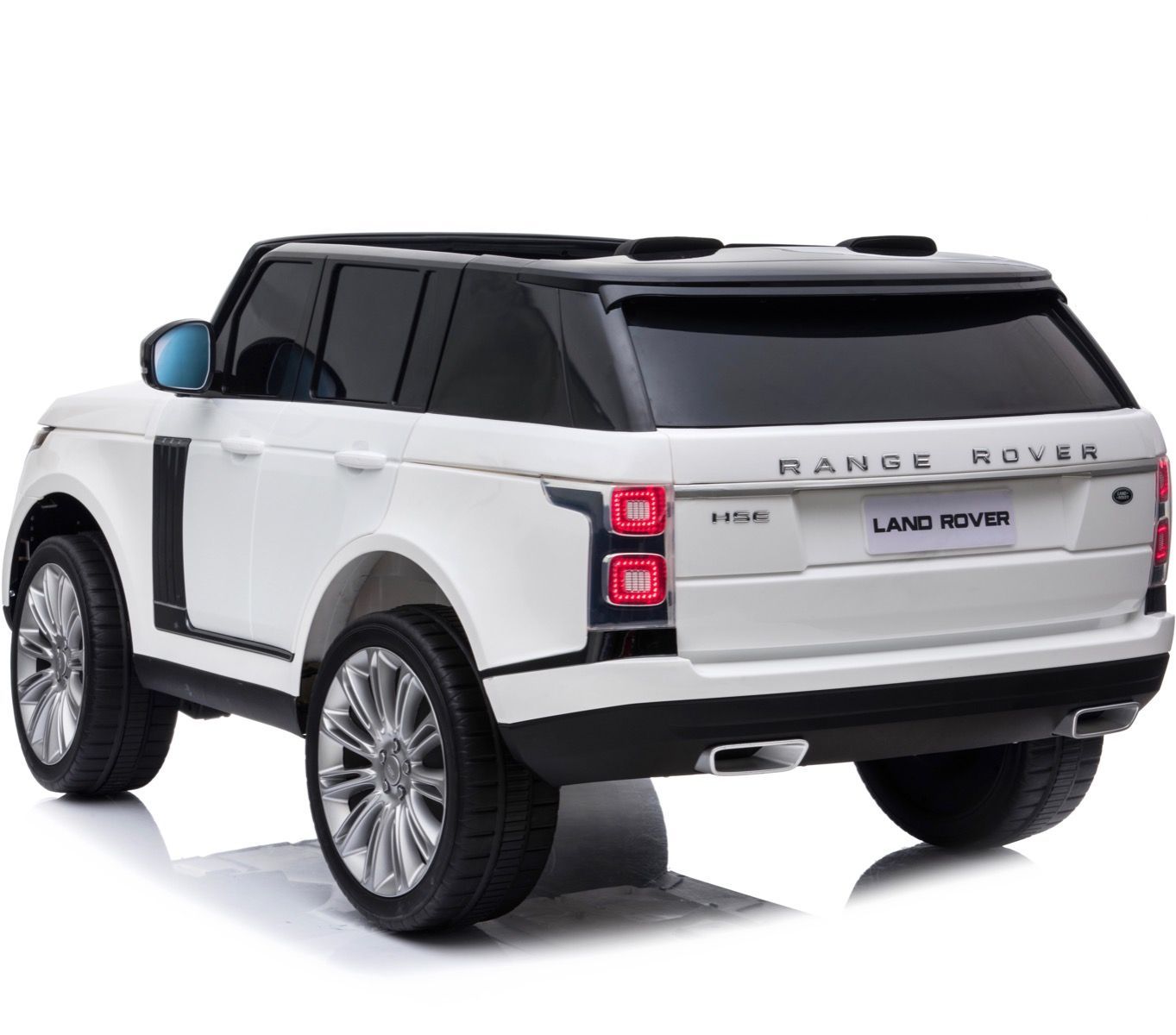 White Range Rover Vogue 2 Seater Ride-On Jeep with Parental Control from rear three-quarter perspective
